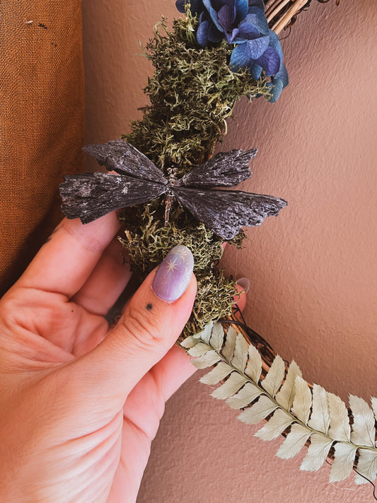 Corona Ganesha (libélula turmalina negra)