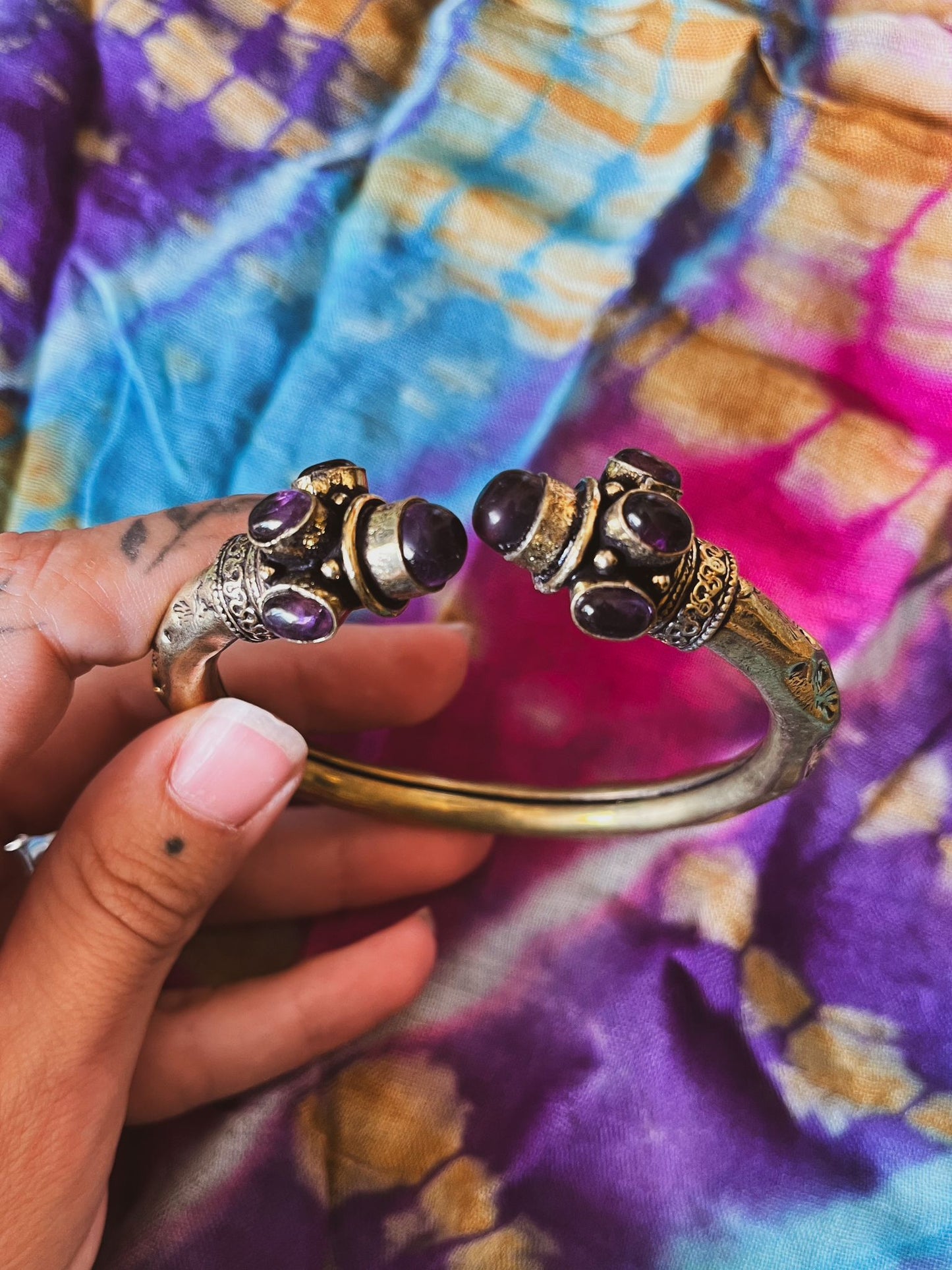 Pulsera de acero y minerales