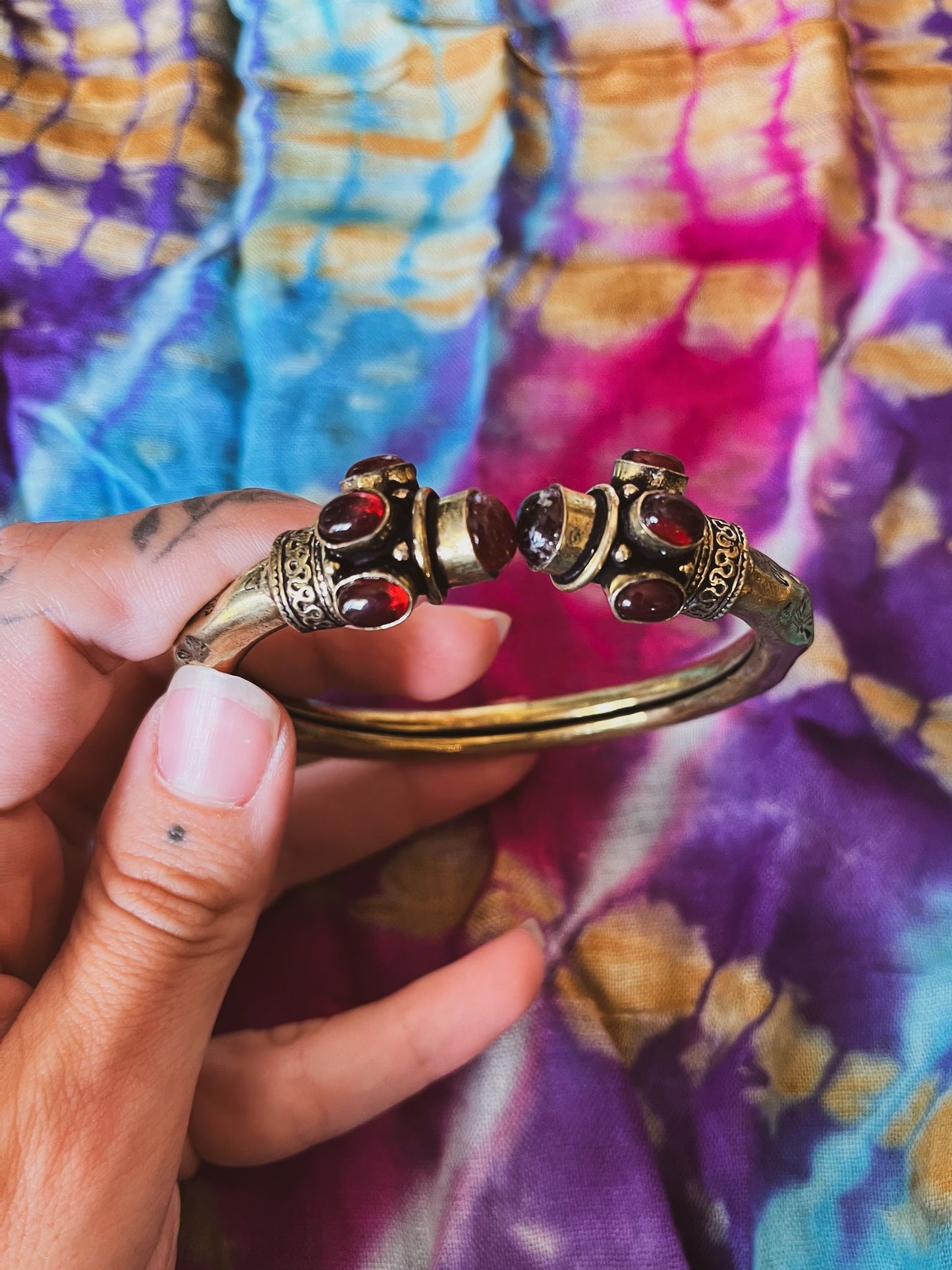 Pulsera de acero y minerales