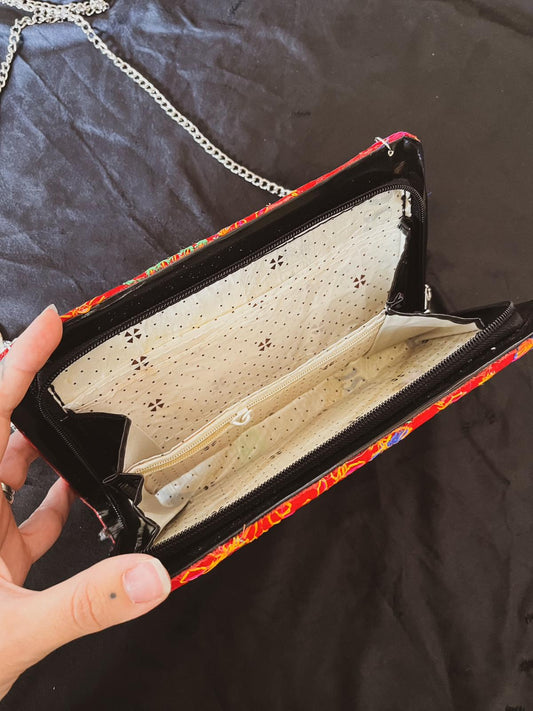 Bolso cartera con cadena de luna