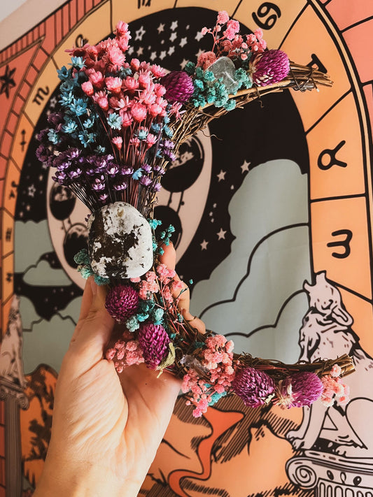 Corona Sarasvati (Piedra luna y cuarzo blanco)