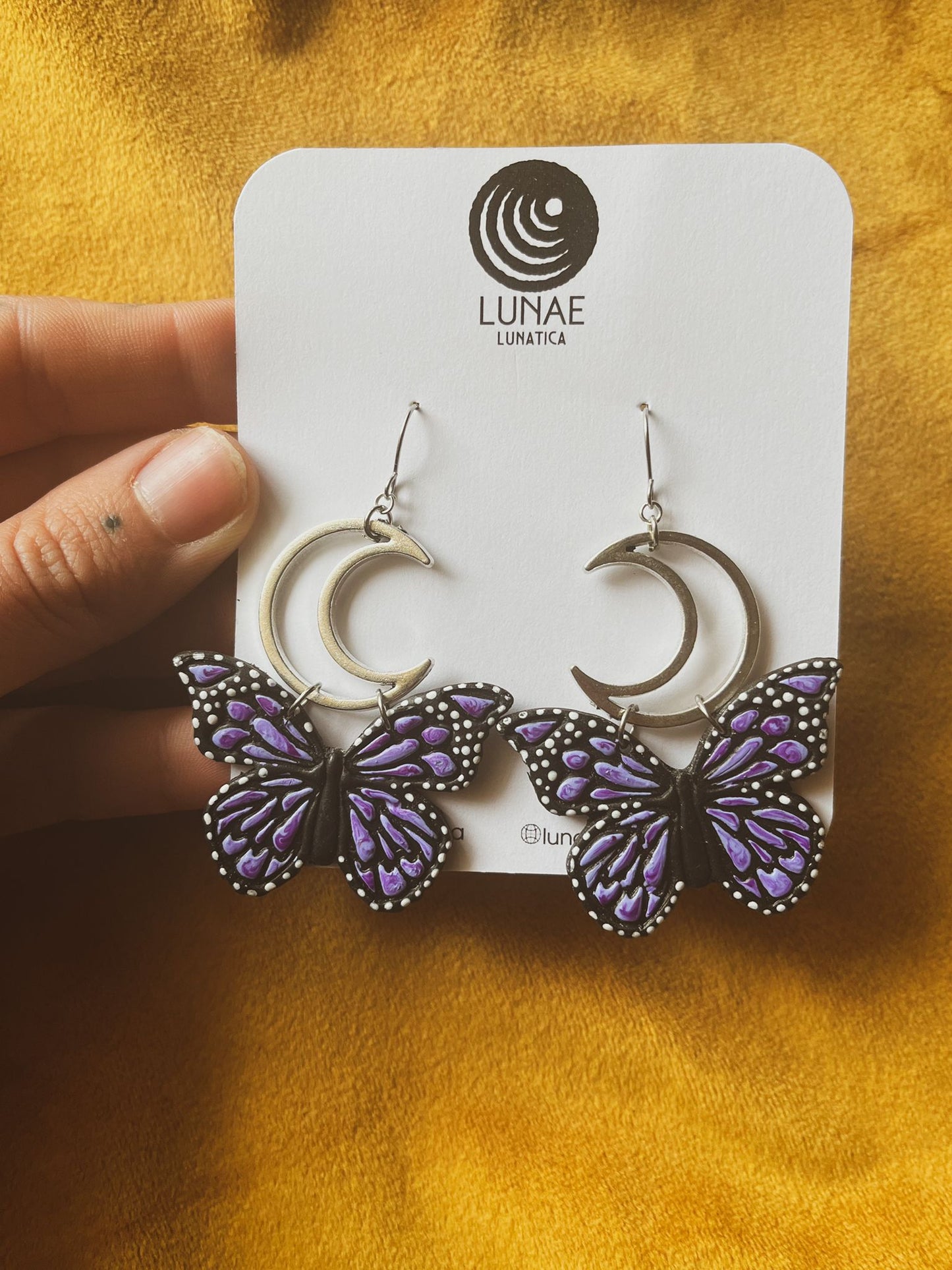 Mariposas Moradas