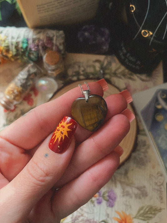 Colgante corazón ojo de tigre