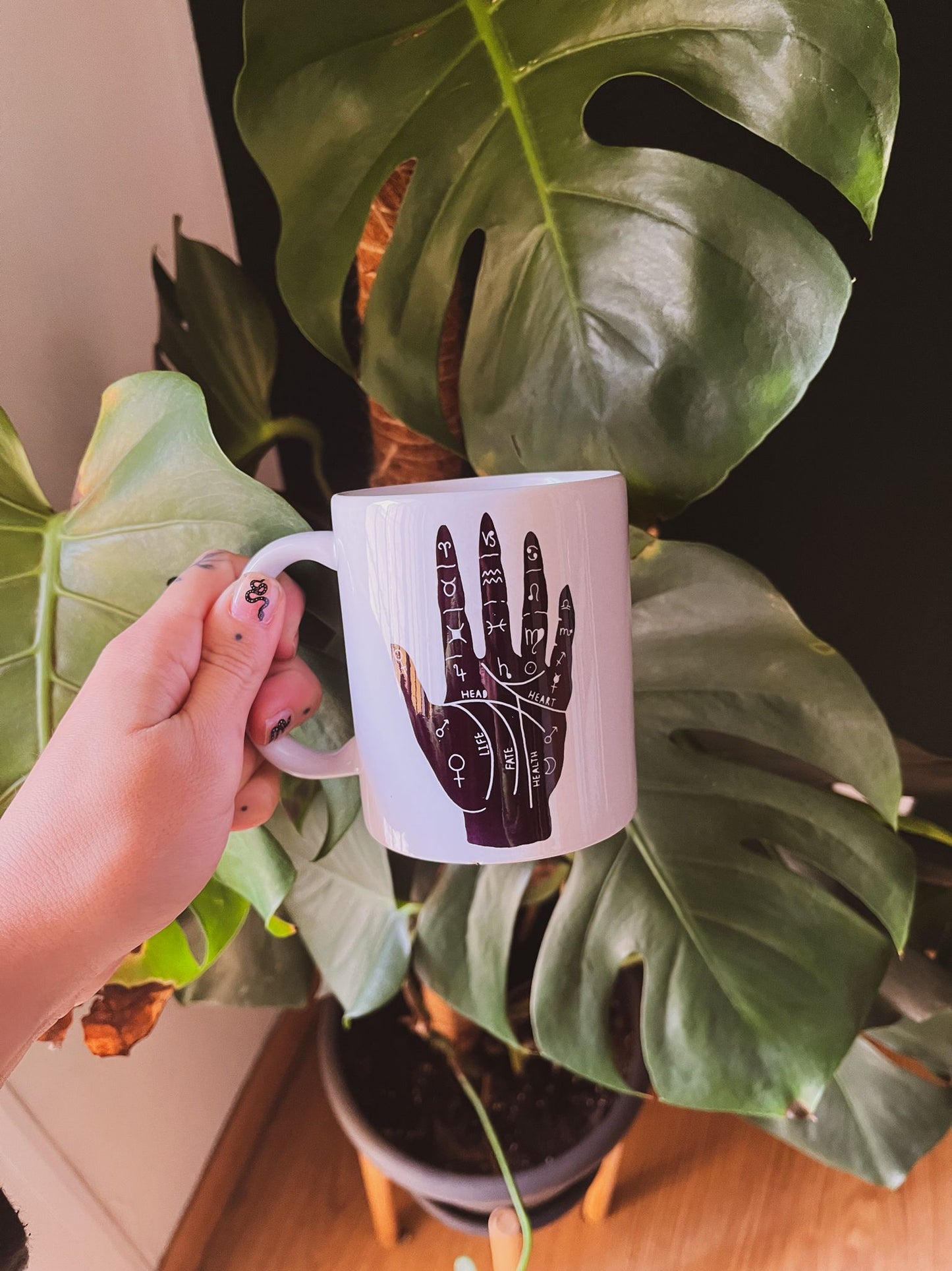 Taza Mano Palmistry